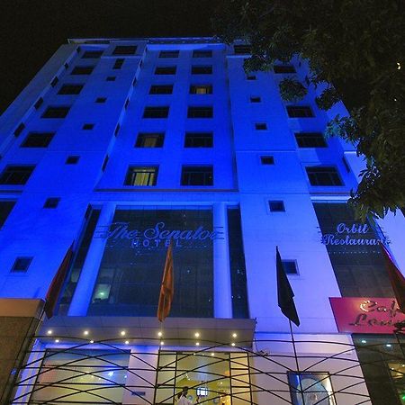 The Senator Hotel Kolkata Bagian luar foto