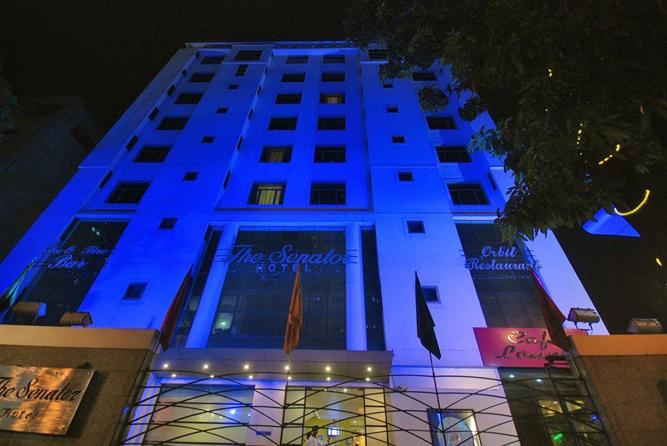 The Senator Hotel Kolkata Bagian luar foto
