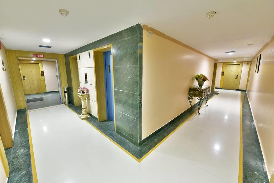 The Senator Hotel Kolkata Bagian luar foto